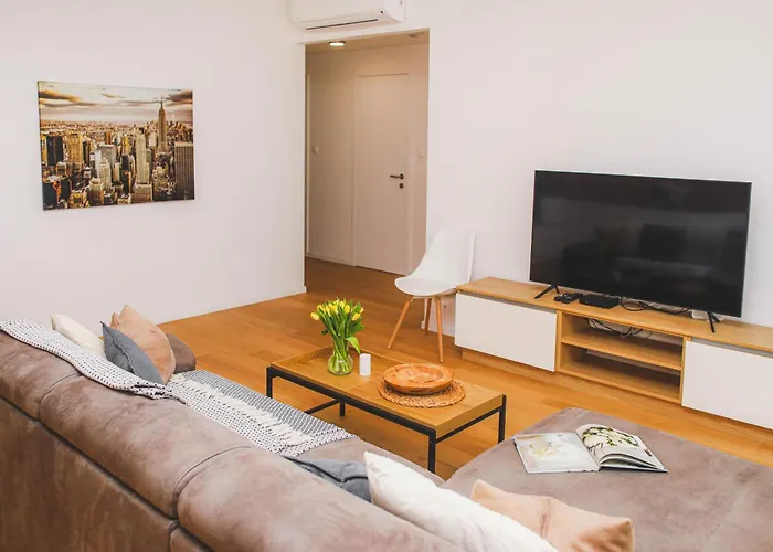 Sag 20th Floor Klingerka Castle View Free Parking Free Wifi アパート ブラチスラヴァ